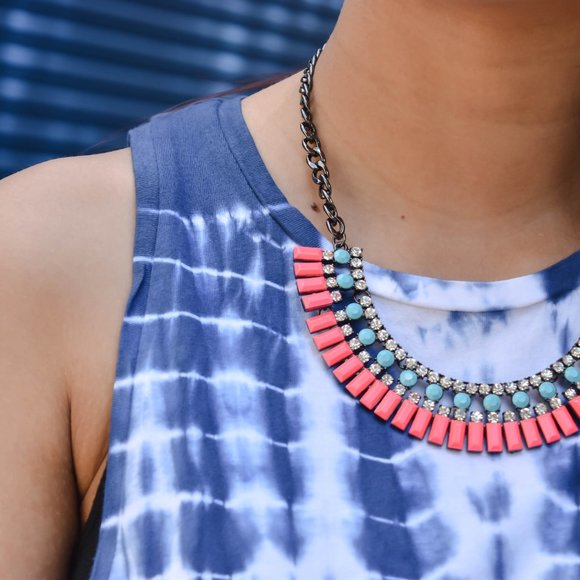 BLUE & WHITE TIE DYE TOP + LONG FRINGE - Picture 3 of 4